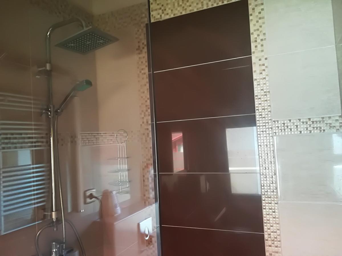 Betty Apartman Balatonfůzfő Buitenkant foto