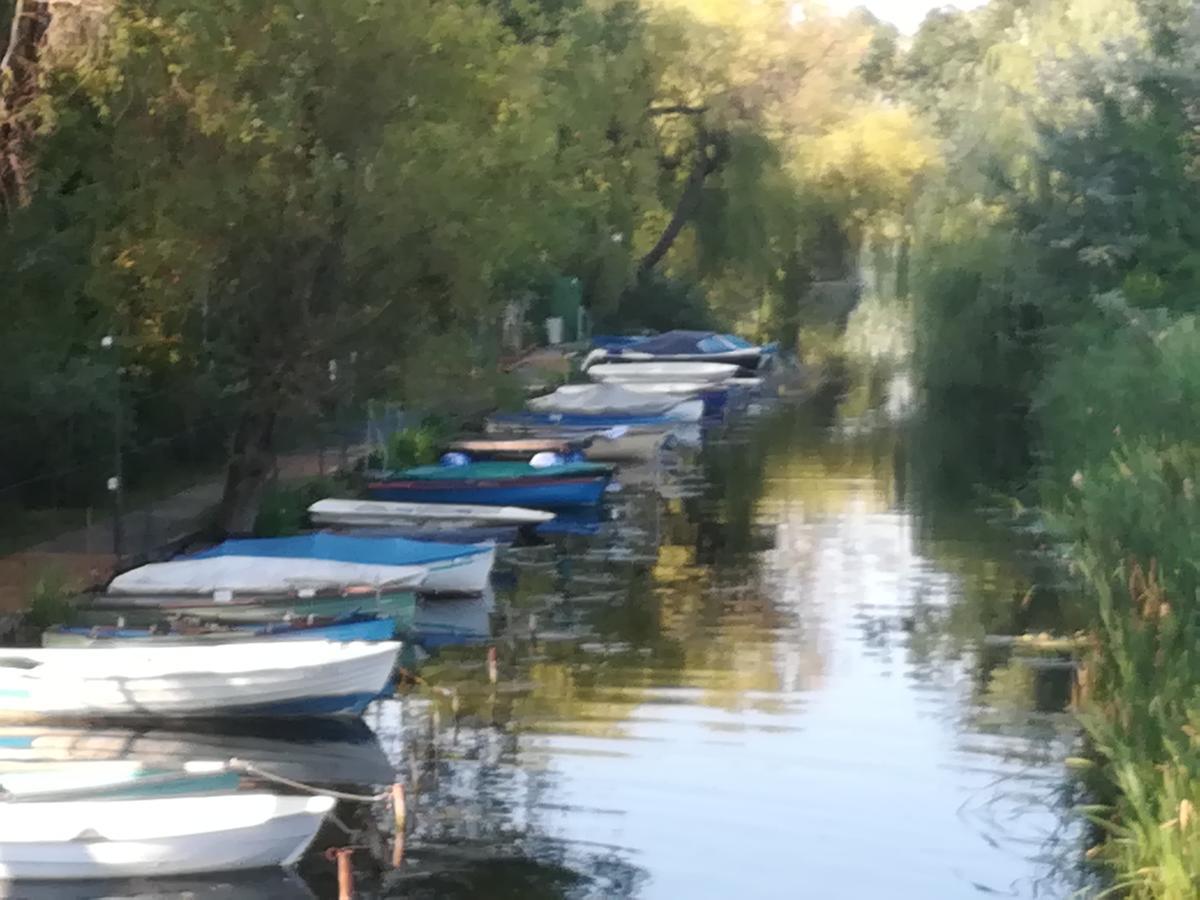 Betty Apartman Balatonfůzfő Buitenkant foto